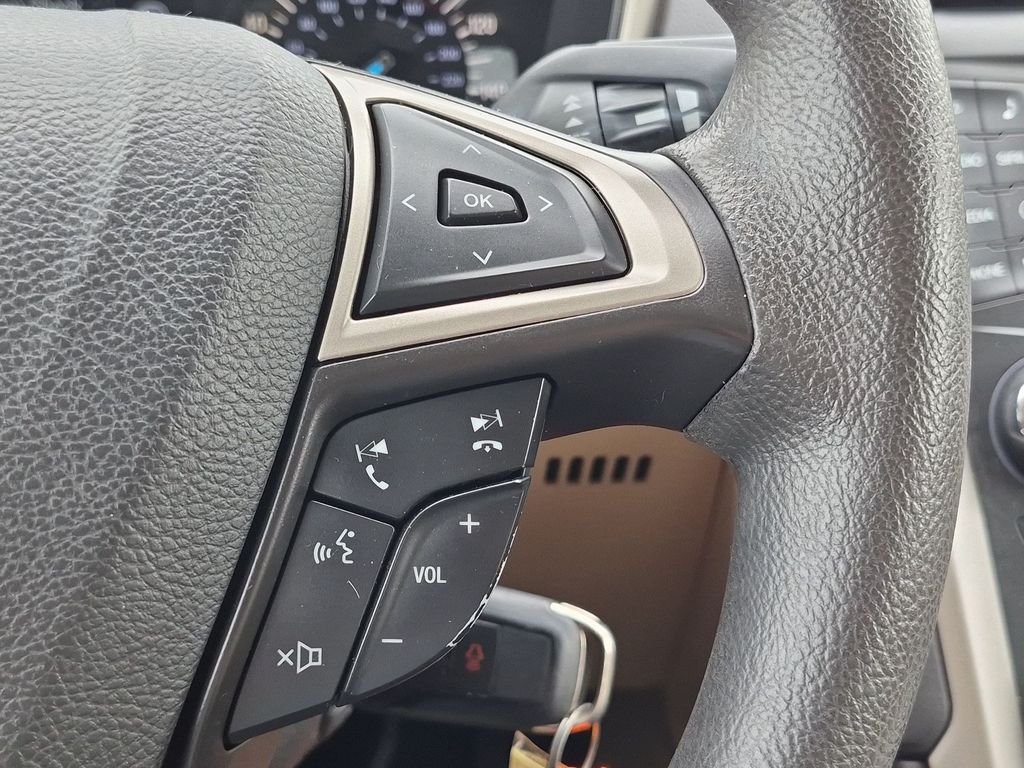 Used 2013 Red Ford SE image 15