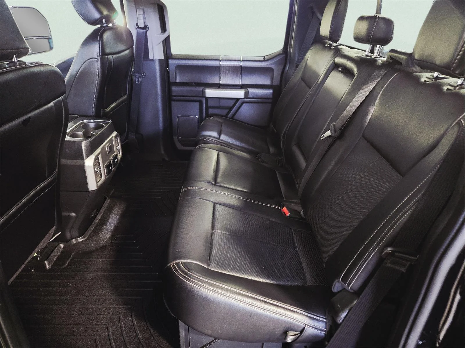Used 2020 Agate Black Ford Lariat image 33