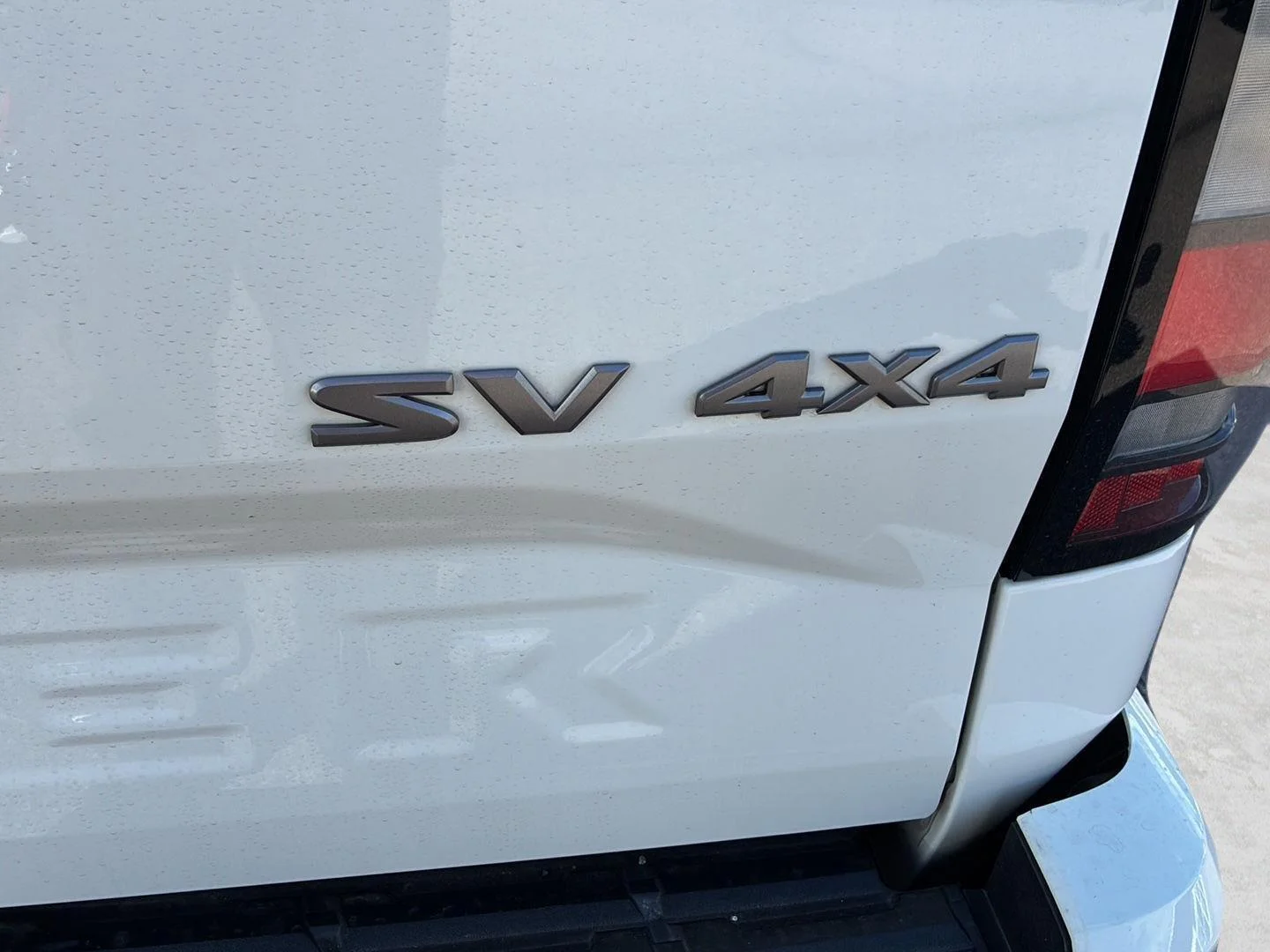 Used 2023 Glacier White Nissan SV image 8