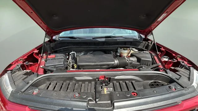 Used 2022 Red Chevrolet RST image 32