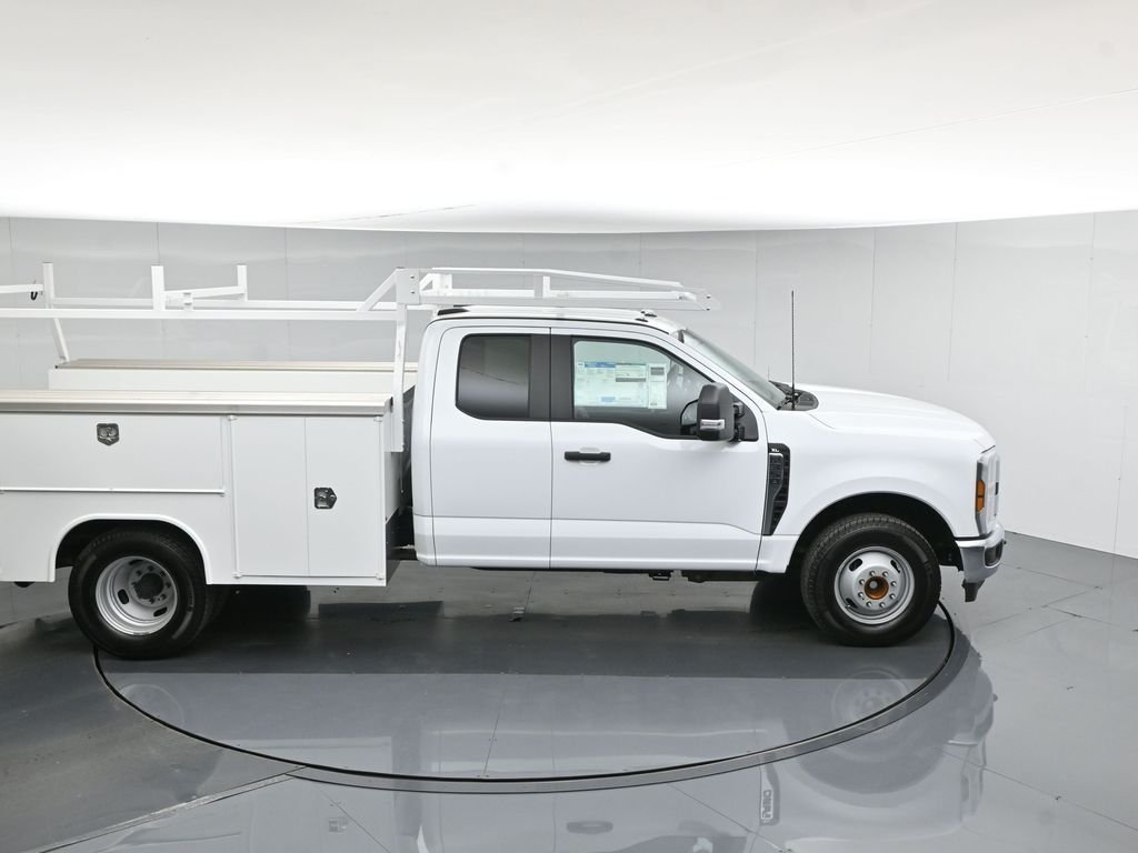 New 2026 Oxford White Ford XL image 44