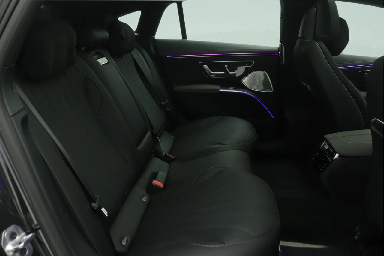 New 2026 Graphite Grey Metallic Mercedes-Benz 450 4MATIC® image 8