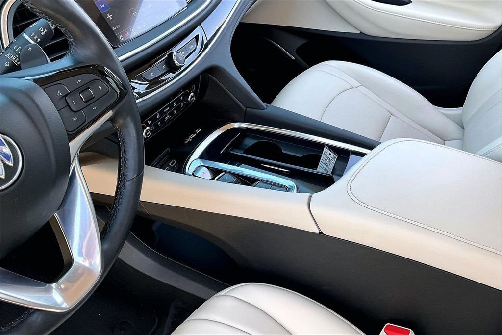 Used 2023 White Buick Premium Group image 14