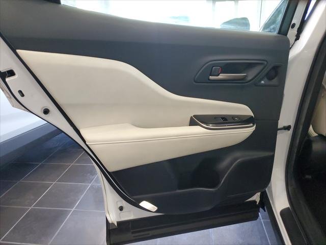 Certified Used 2024 OXYGEN WHITE Toyota  image 16
