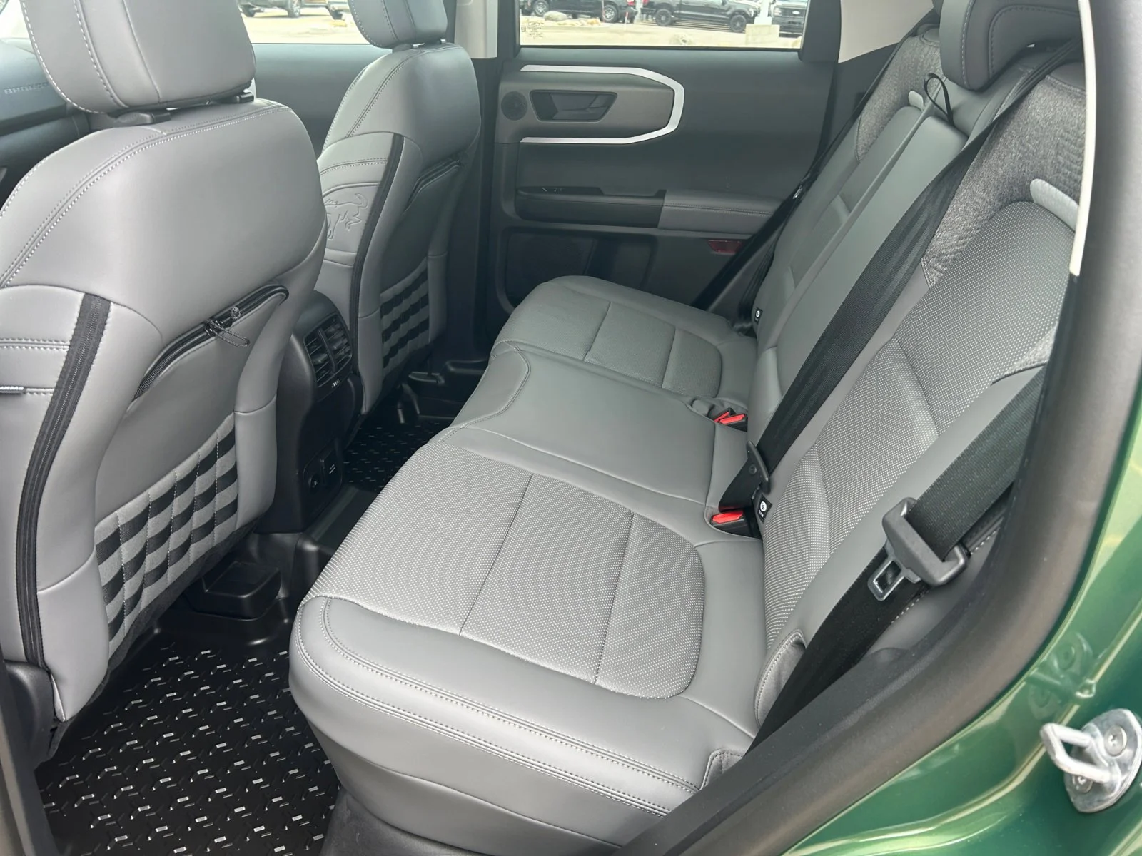 Used 2025 GREEN Ford  image 18