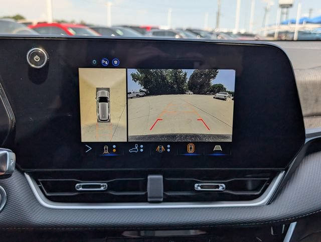 2027 Chevrolet Equinox LT - Photo 20