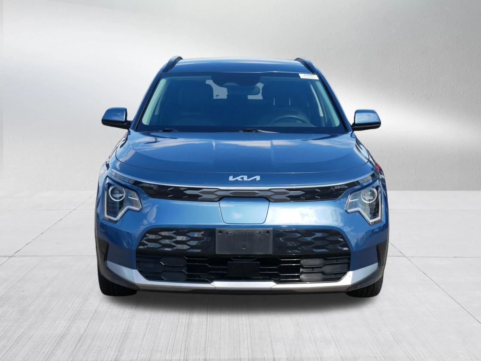Used 2024 Kia Niro Wind with VIN KNDCR3L15R5092635 for sale in Minneapolis, MN