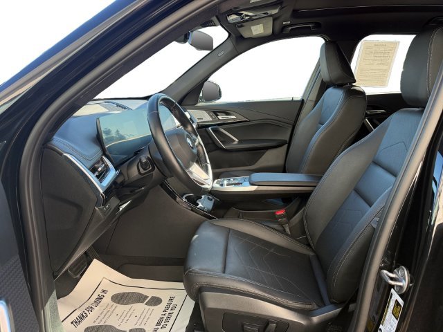 Used 2023 Black BMW xDrive28i image 8