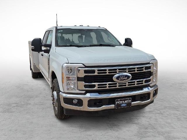 New 2025 Oxford White Ford F-350® XL image 27