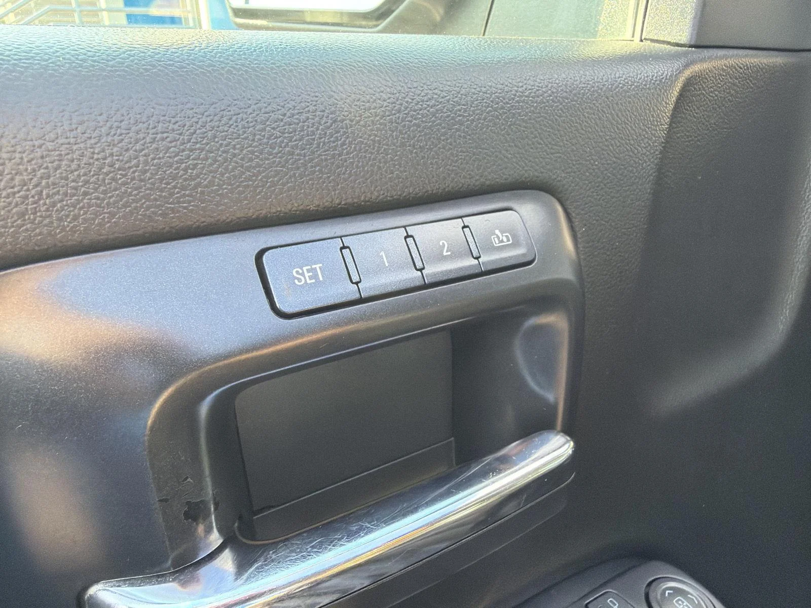 Used 2014 Onyx Black GMC SLT image 18