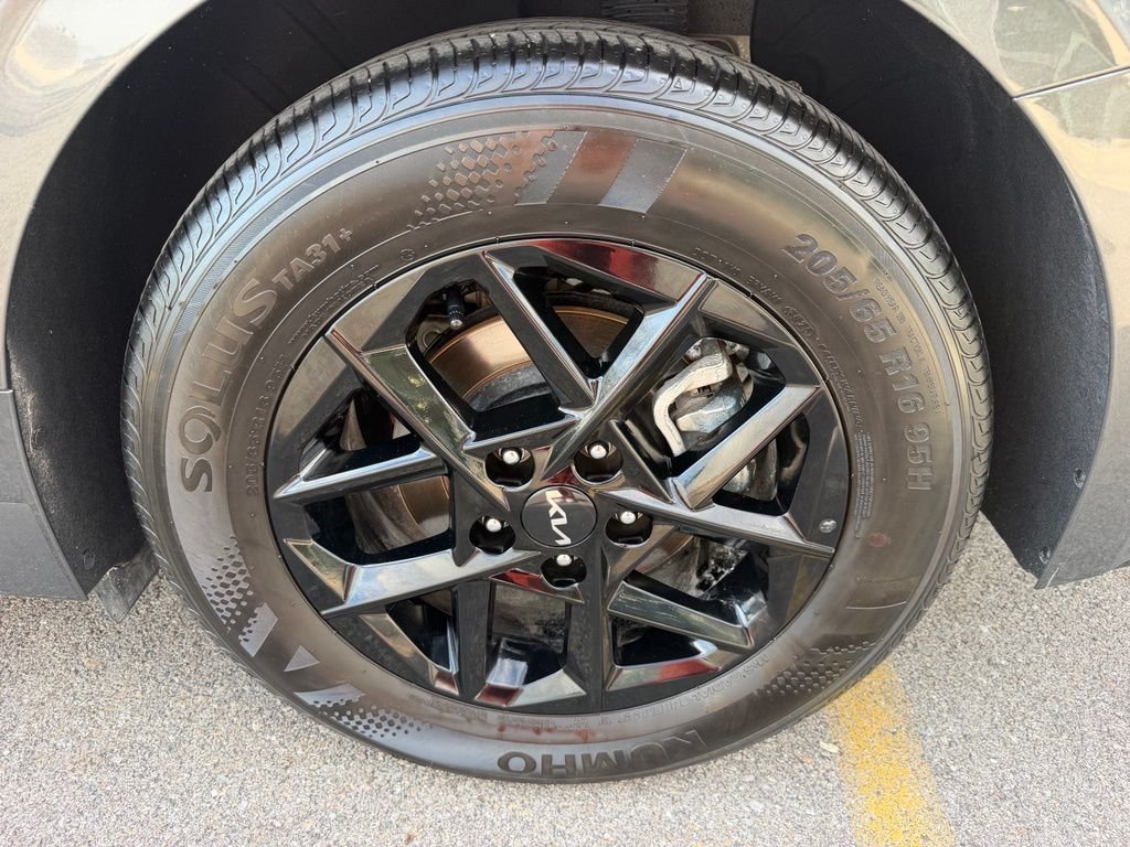 Used 2026 Gray Kia LXS image 13