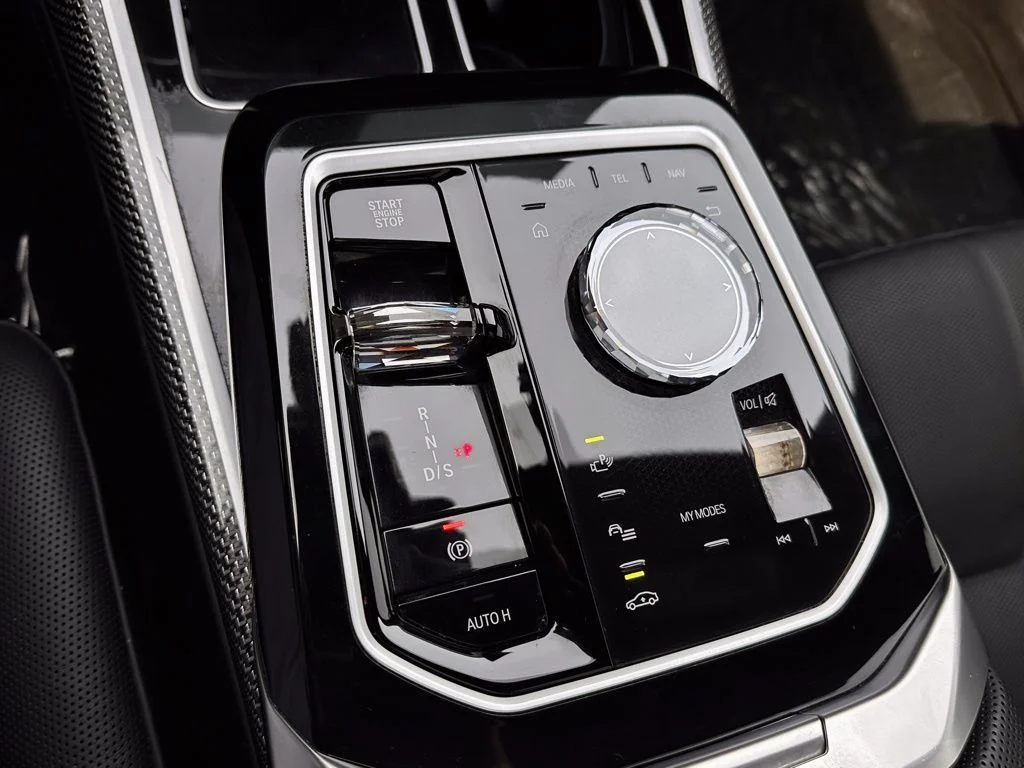 2025 BMW 7 Series 760i - Photo 15