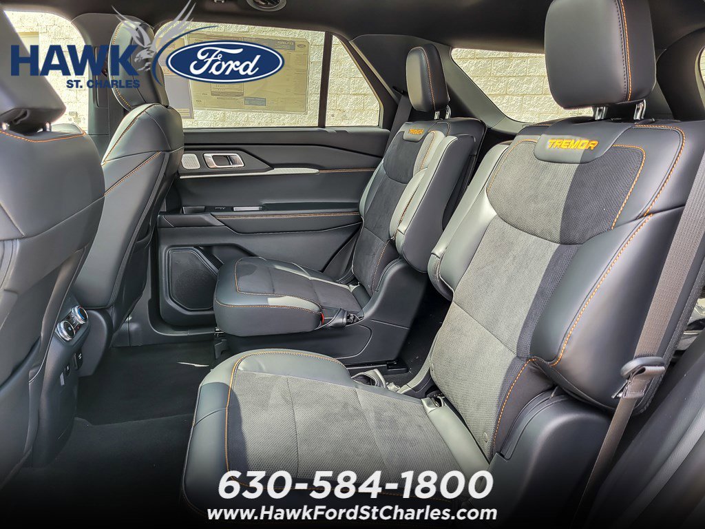 New 2026 Space White Metallic Ford Tremor® image 10