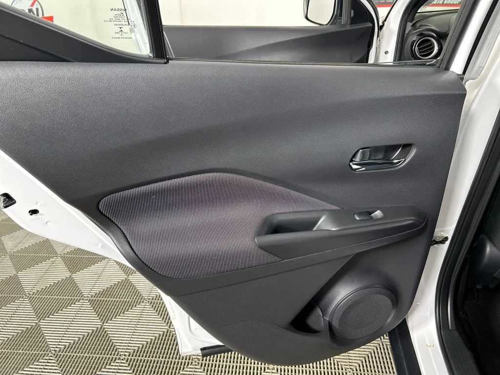 Used 2018 White Nissan SV image 16