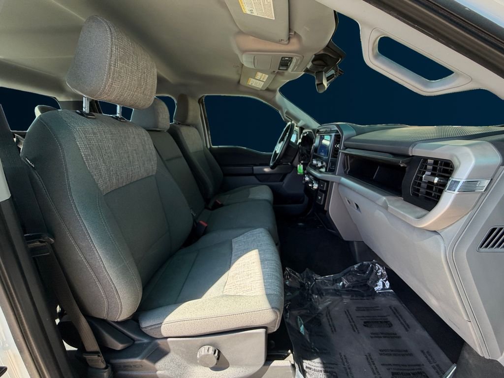 Used 2023 White Ford XLT image 17