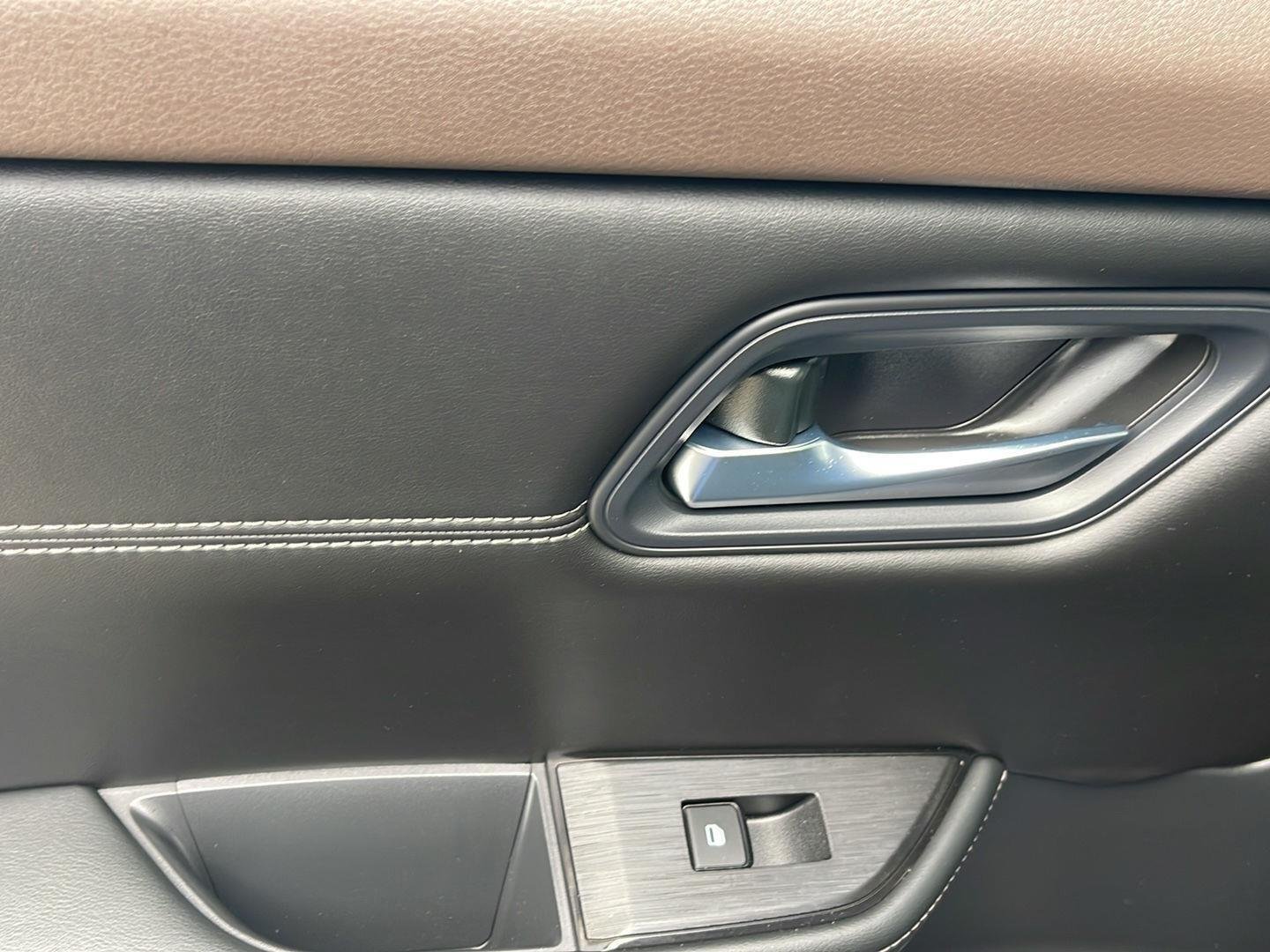 2022 Nissan Rogue SV - Photo 12