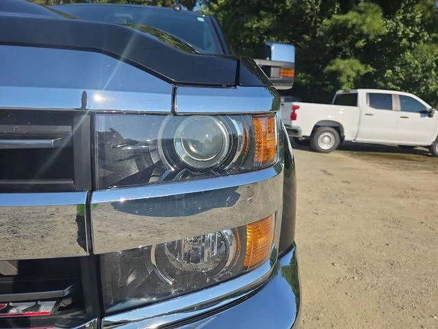 Used 2019 Black Chevrolet LTZ image 32