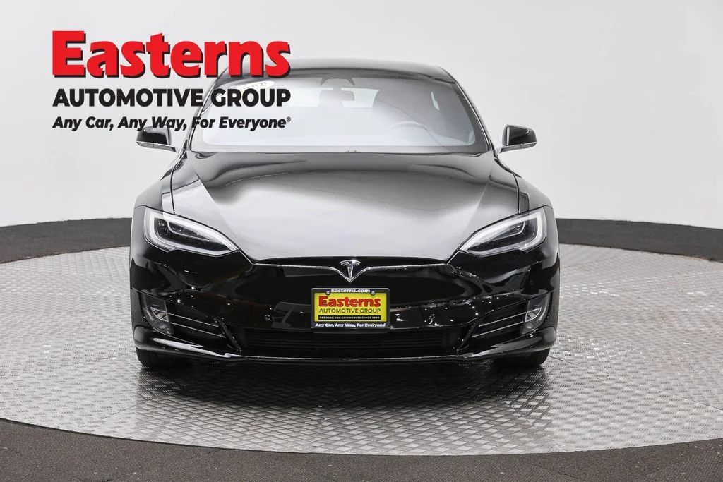 Used 2018 Black Tesla 75D image 2
