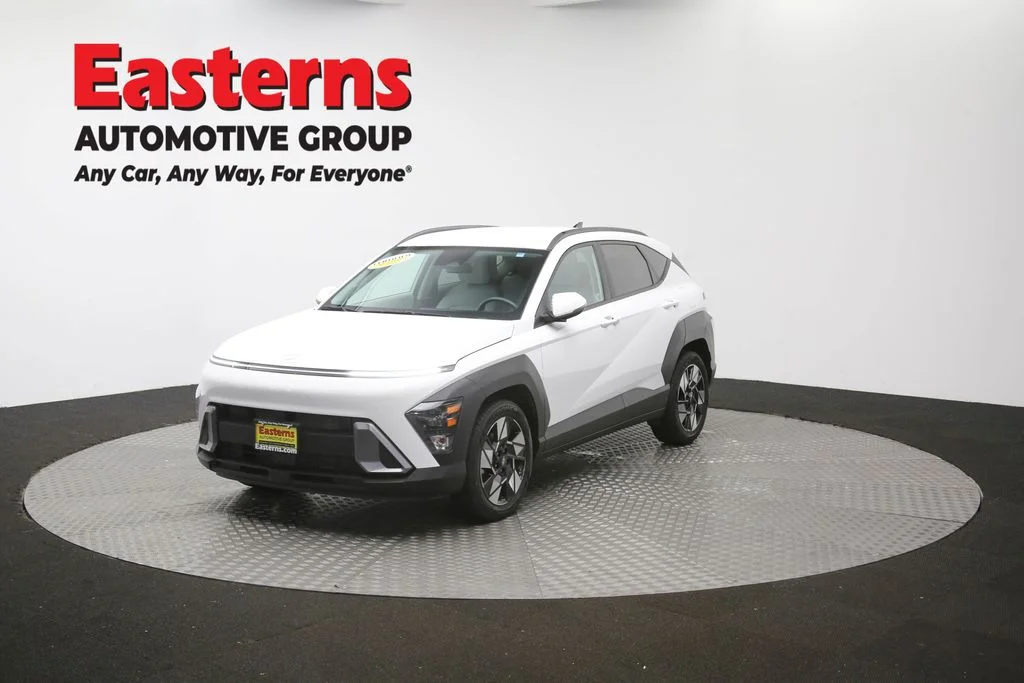 Used 2024 White Hyundai SEL image 54