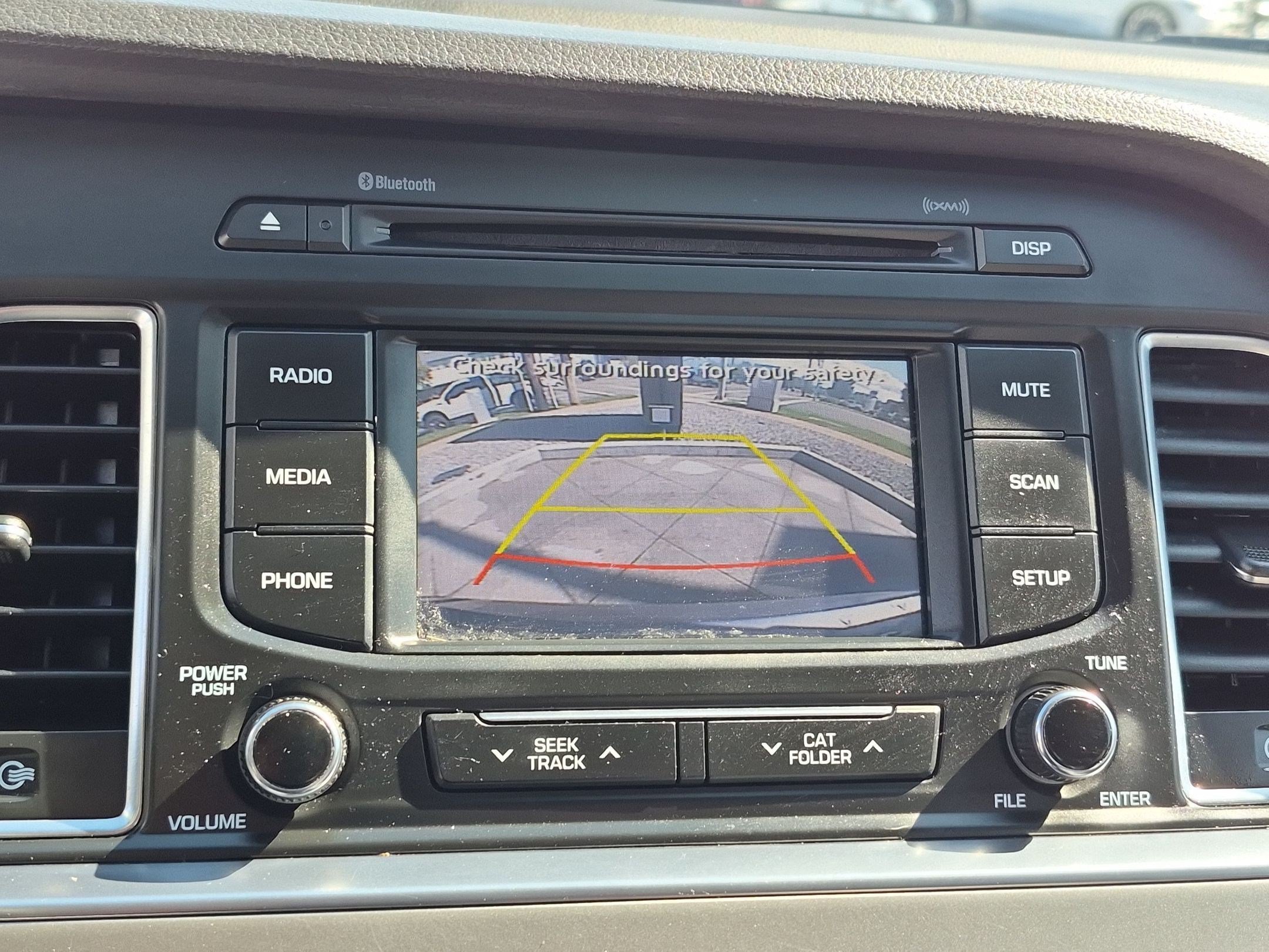 Used 2015 Shale Gray Metallic Hyundai 2.4L SE image 22