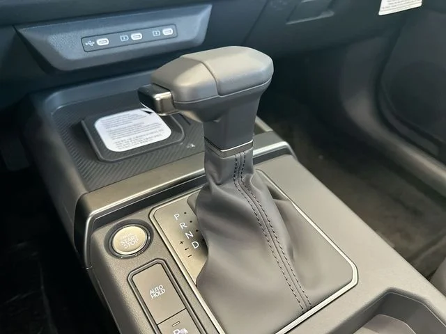 New 2027 Iceberg Green Kia X-Line image 23