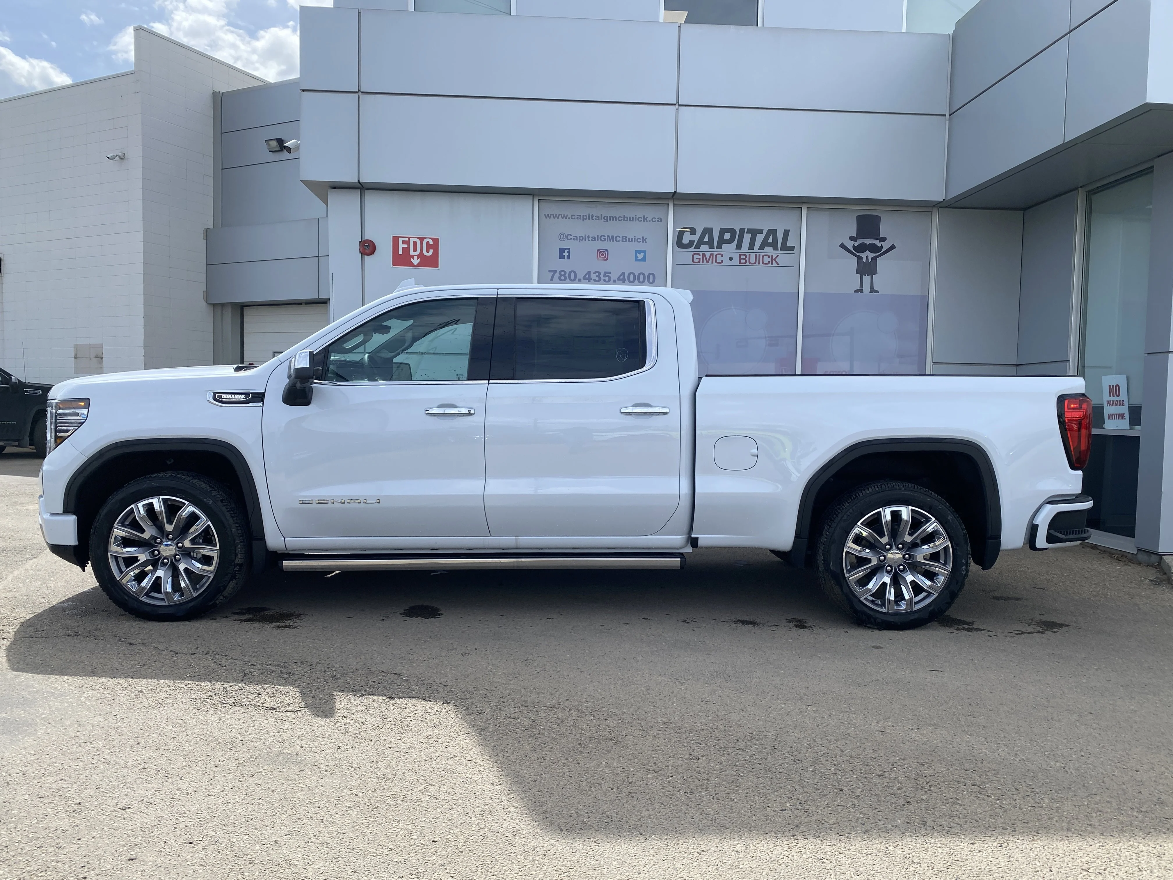 New 2026 GLACIER WHITE TRICOAT GMC Denali image 3