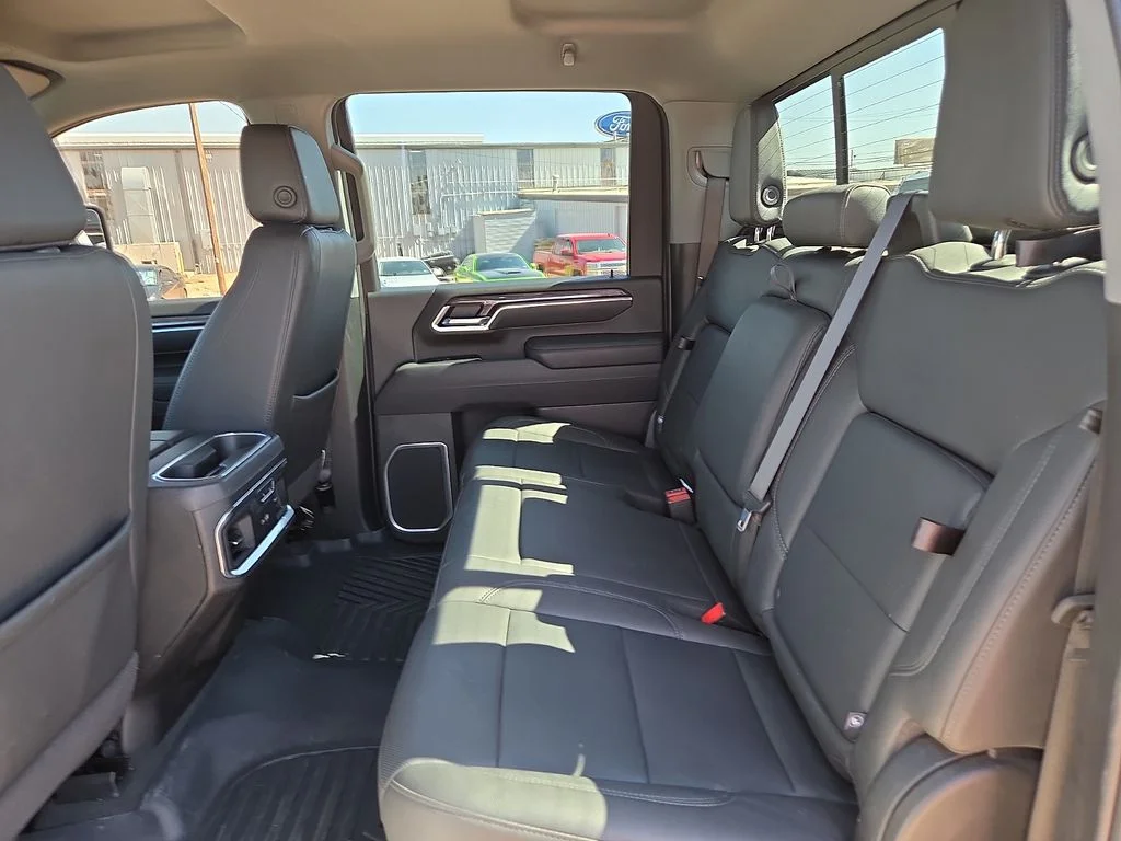 Used 2025 White Chevrolet LTZ image 17