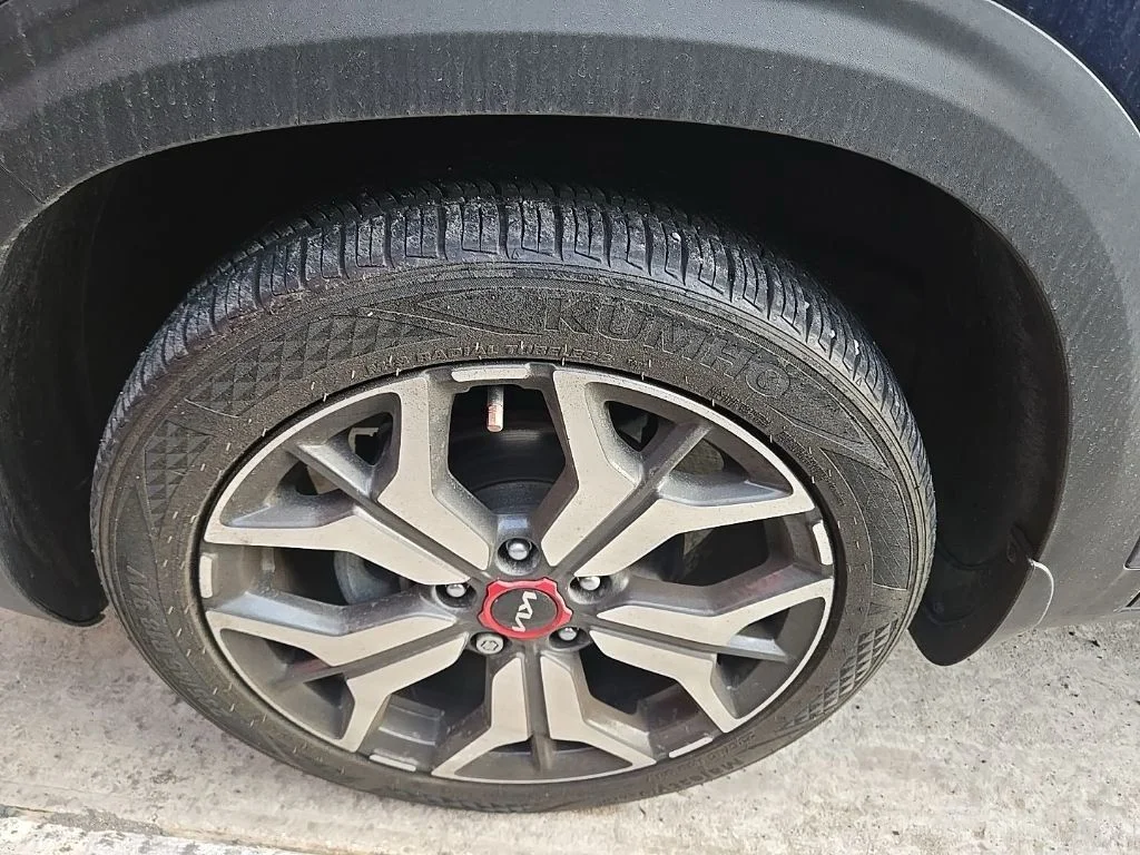 Used 2022 Blue Kia S image 11