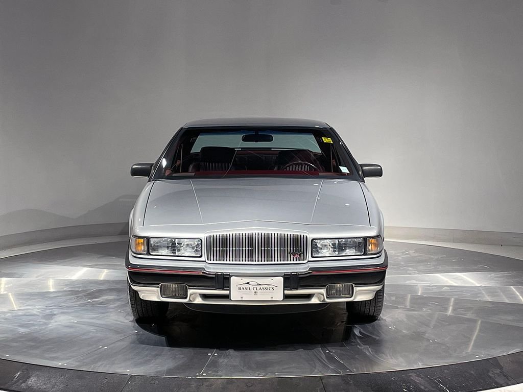 Used 1991  Buick Custom image 3