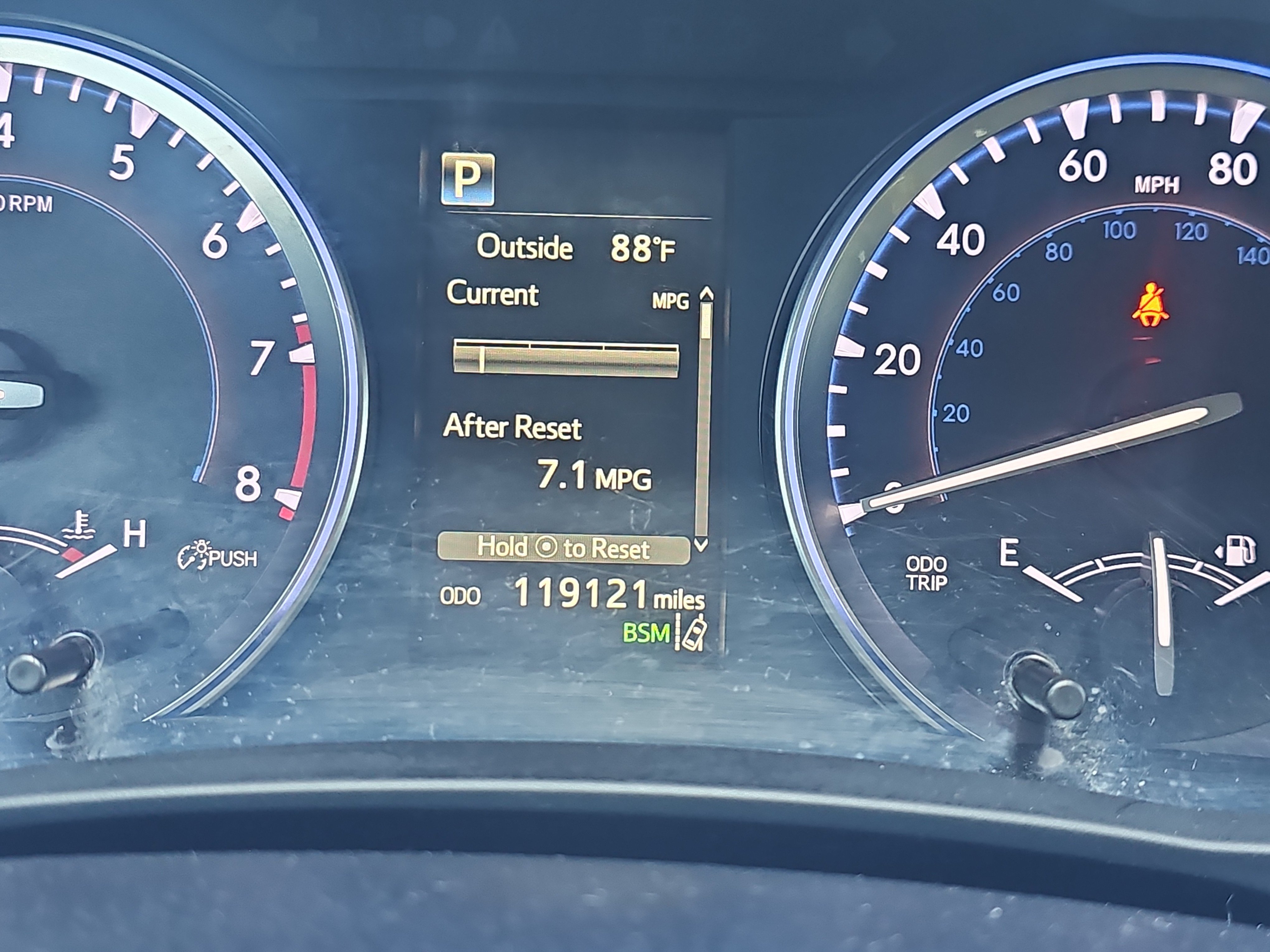 Used 2018 Predawn Gray Mica Toyota XLE image 17
