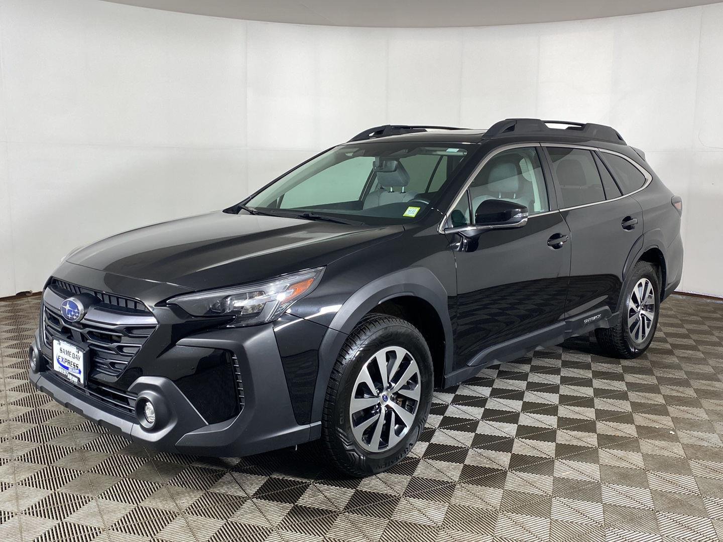 Used 2024 Crystal Black Silica Subaru Premium image 10