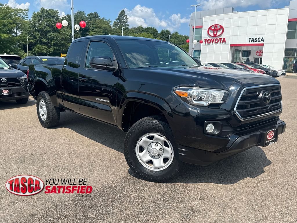 Used 2018 Black Toyota SR5 image 1
