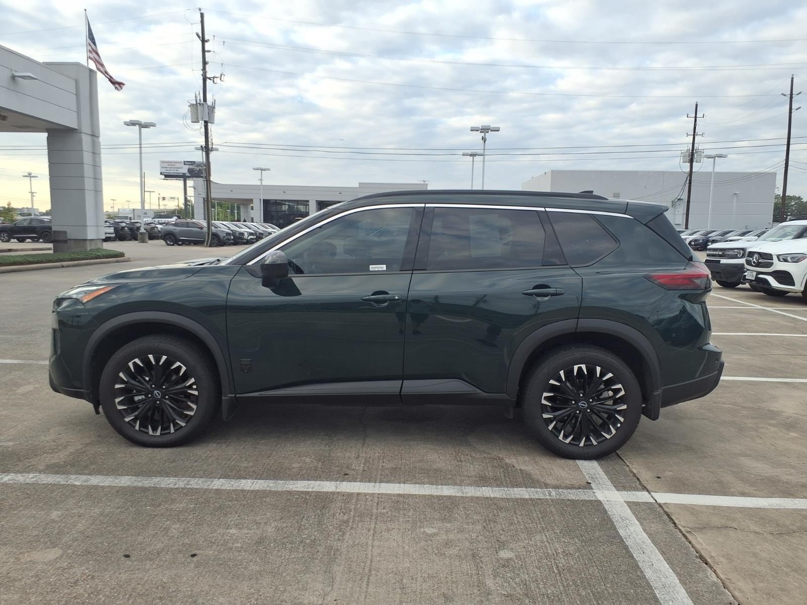 2026 Nissan Rogue photo 11 of 28