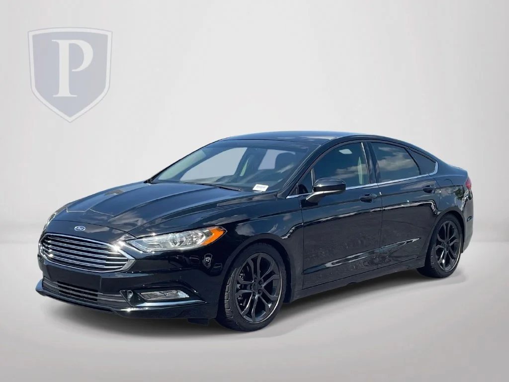 Used 2018 Black Ford SE image 4