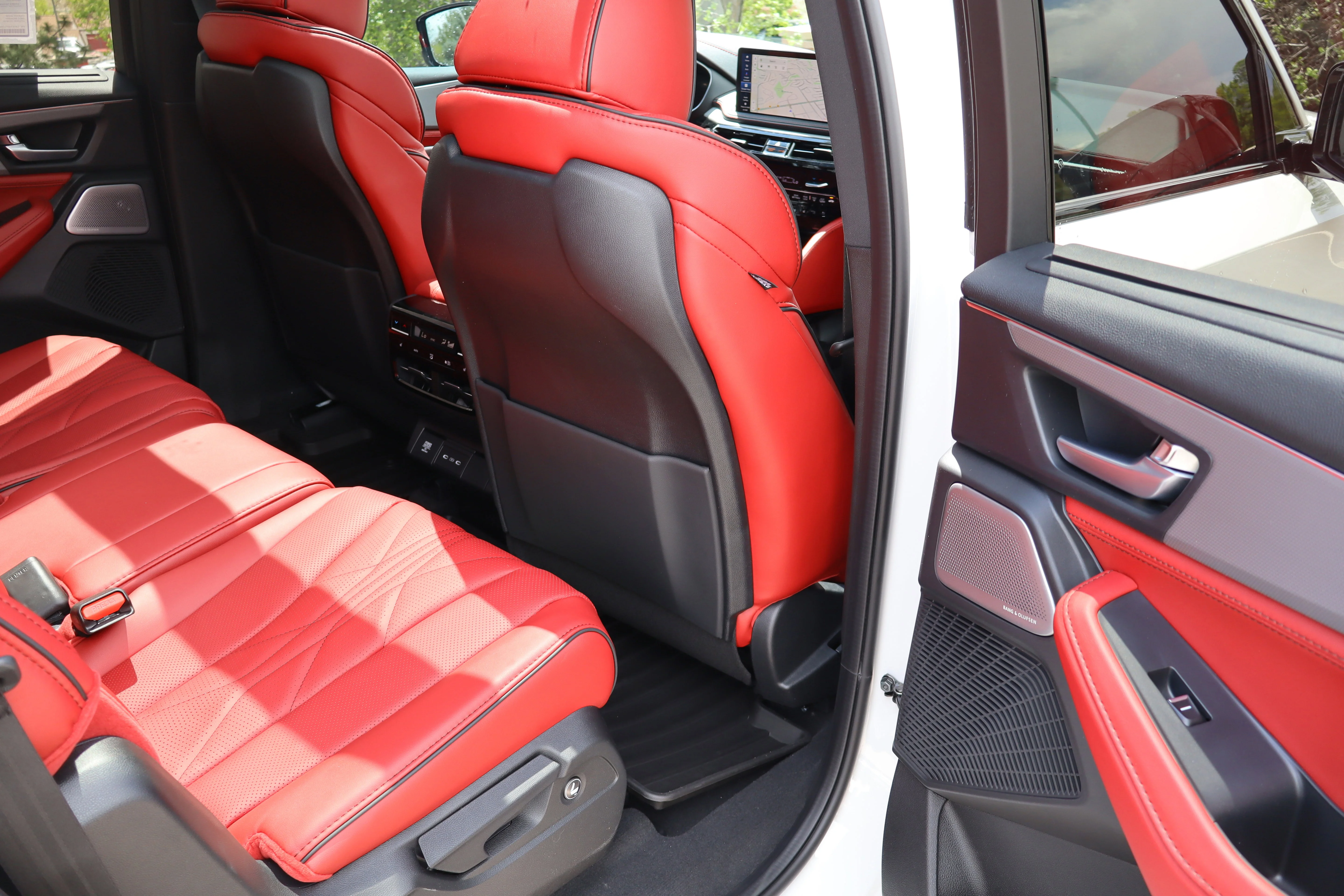 New 2026 Platinum White Pearl Acura w/A-Spec Advance Package image 32
