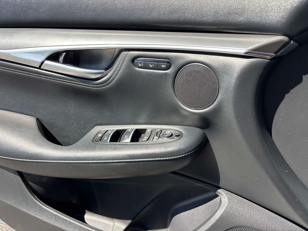 Certified Used 2025 Gray INFINITI LUXE image 16