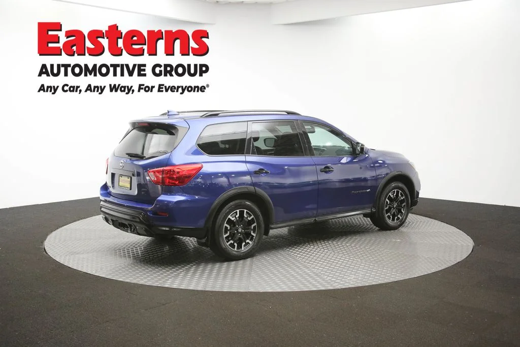 Used 2020 Blue Nissan SL image 44