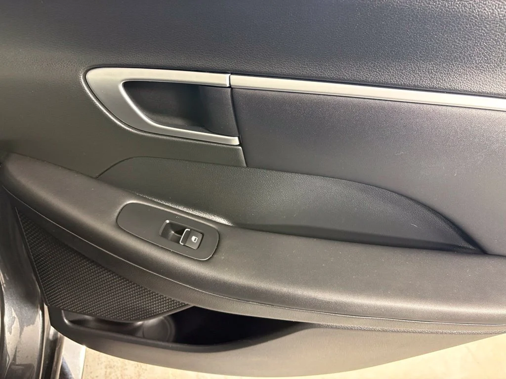 Used 2024 Gray Hyundai SEL image 15