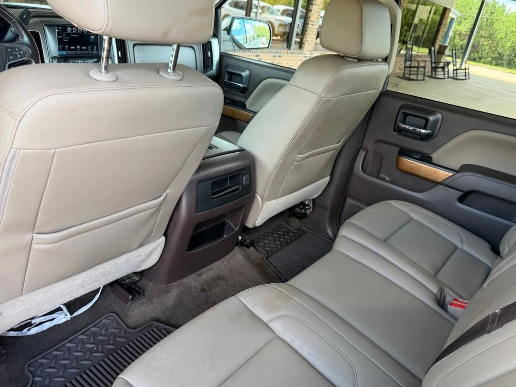 Used 2018 White Chevrolet LTZ image 12