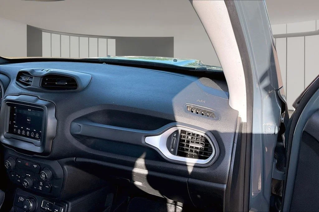 Used 2018 Gray Jeep Sport image 16