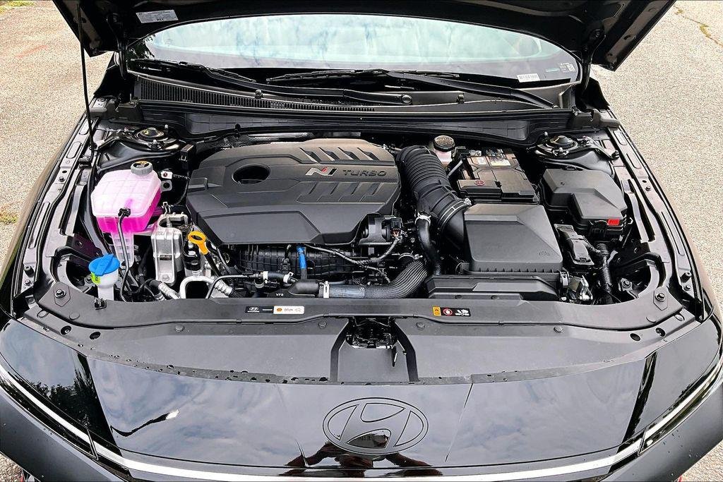 New 2026 Abyss Black Hyundai Base image 12