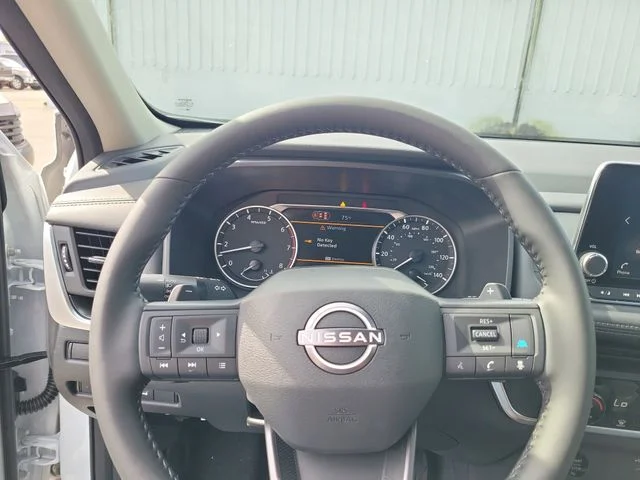 New 2026 Everest White Pearl TriCoat Nissan SV image 13