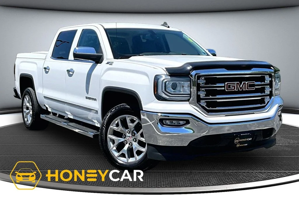 2018 GMC Sierra 4WD Crew Cab Short Box SLT's photo