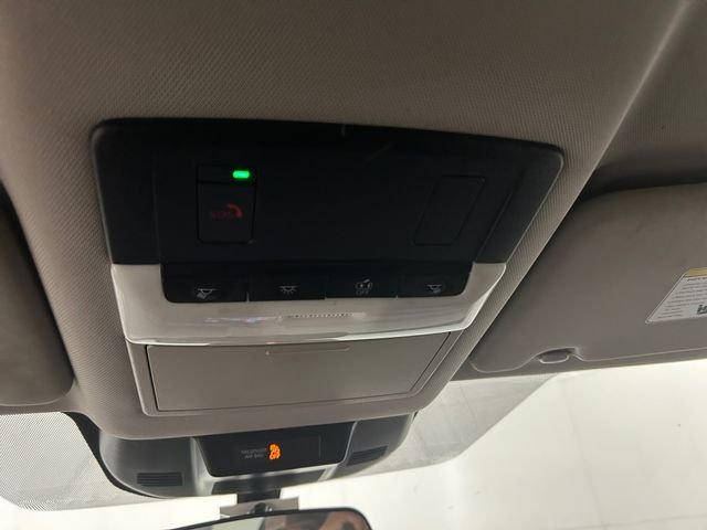 Used 2022 Silver Nissan SV image 29