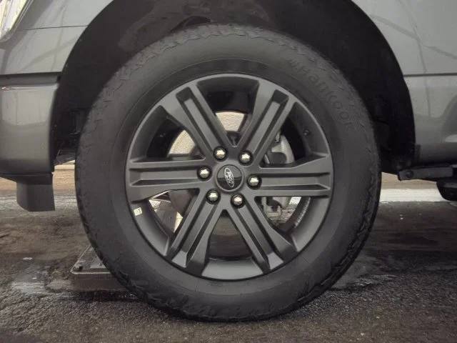 Used 2023 Gray Ford XLT image 14