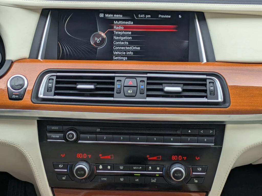 Used 2015 Gray BMW 750Li image 18