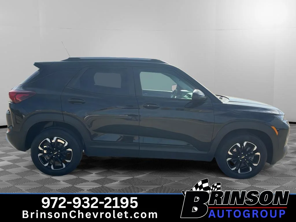 Used 2023 Mosaic Black Metallic Chevrolet LT image 6
