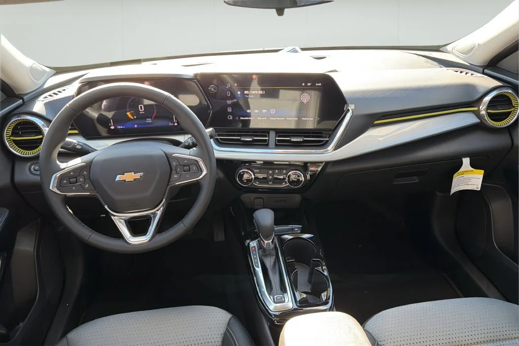 New 2026 Summit White Chevrolet LT image 19