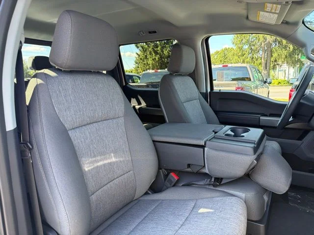 New 2027 Oxford White Ford F-350® XL image 38