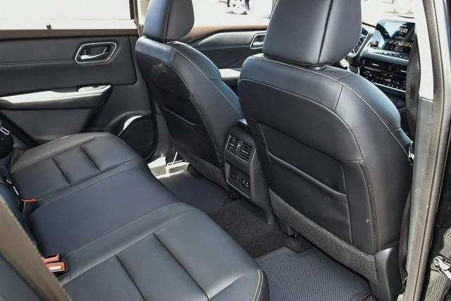 2023 Nissan Rogue SL - Photo 28